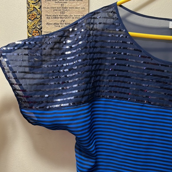 New York & company blue blouse size M - Picture 2 of 8